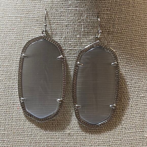 Kendra Scott Silver Danielle Slate Grey Dangle Earrings - Picture 1 of 4